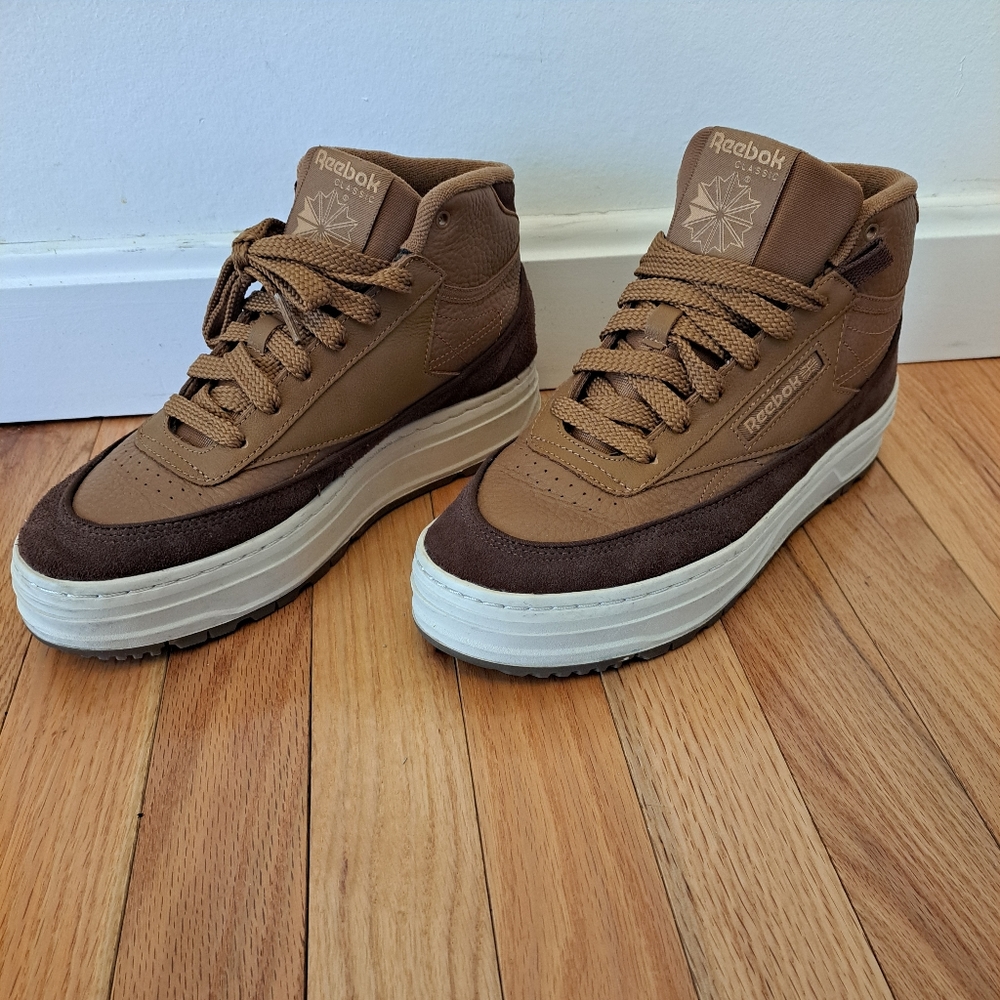 Reebok Cub C geo mid size 9